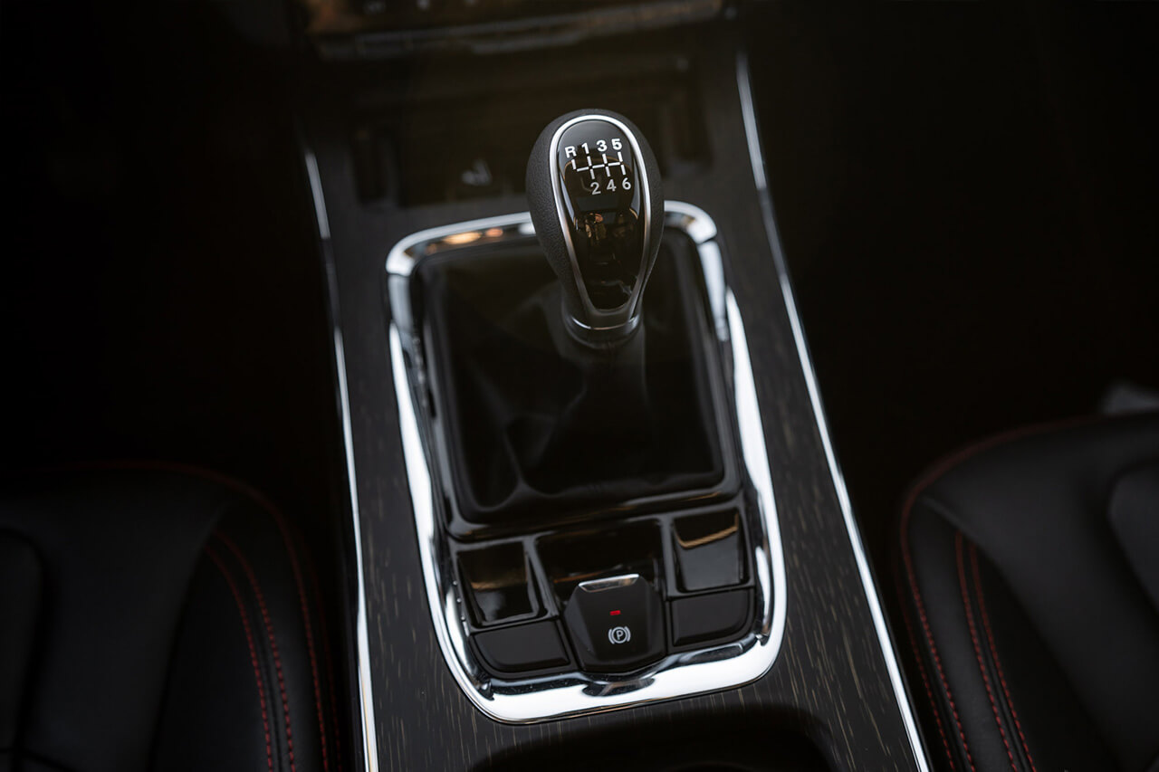 Vozidlo SWM G5 PRO - interiér